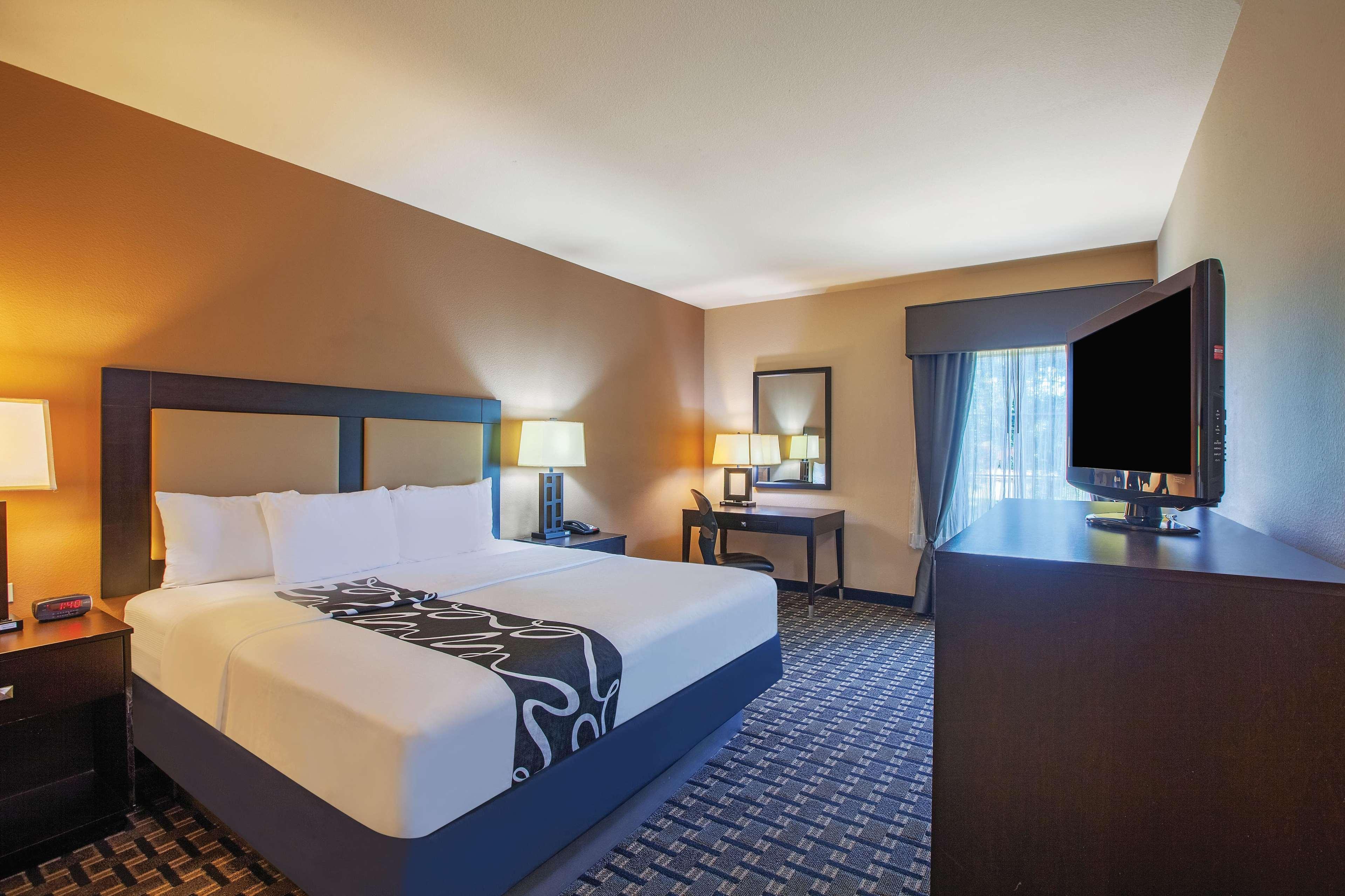 La Quinta By Wyndham Jacksonville, Texas Exterior foto